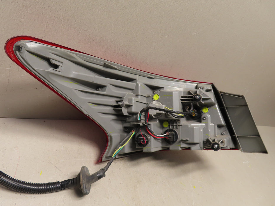 2016-2019 NISSAN SENTRA REAR RIGHT PASSENGER SIDE TAIL LIGHT HALOGEN OEM
