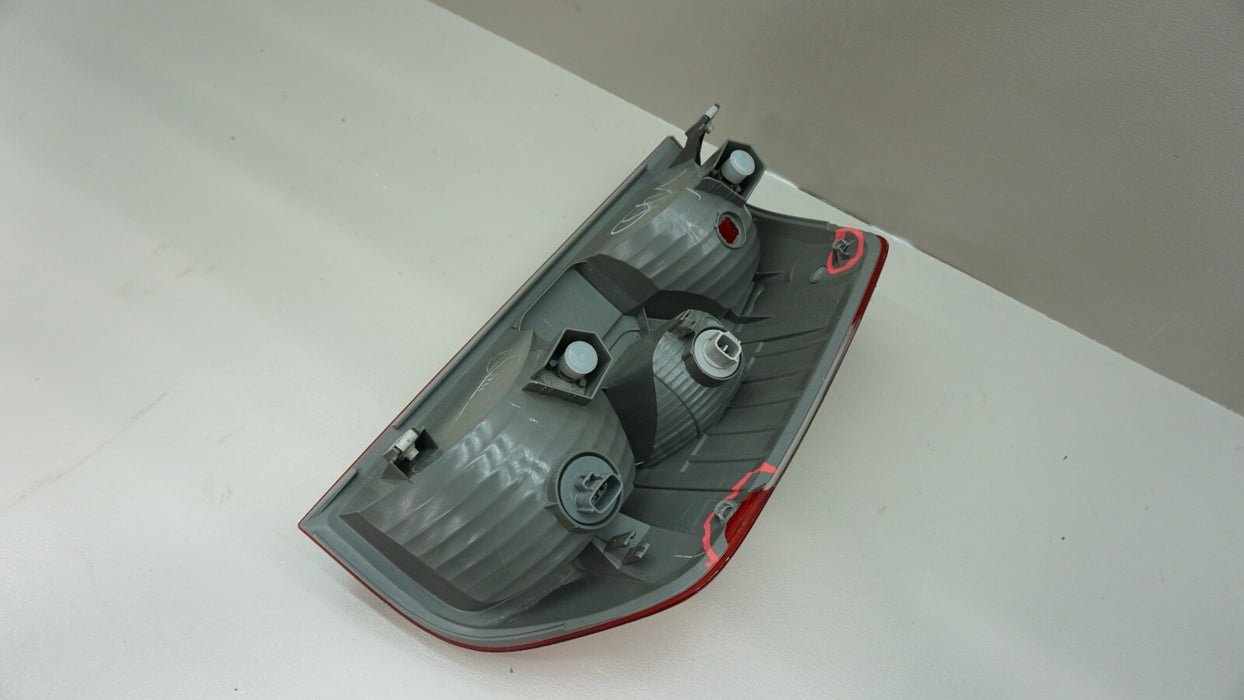 2014-2020 TOYOTA TUNDRA LEFT DRIVER SIDE HALOGEN TAIL LIGHT OEM