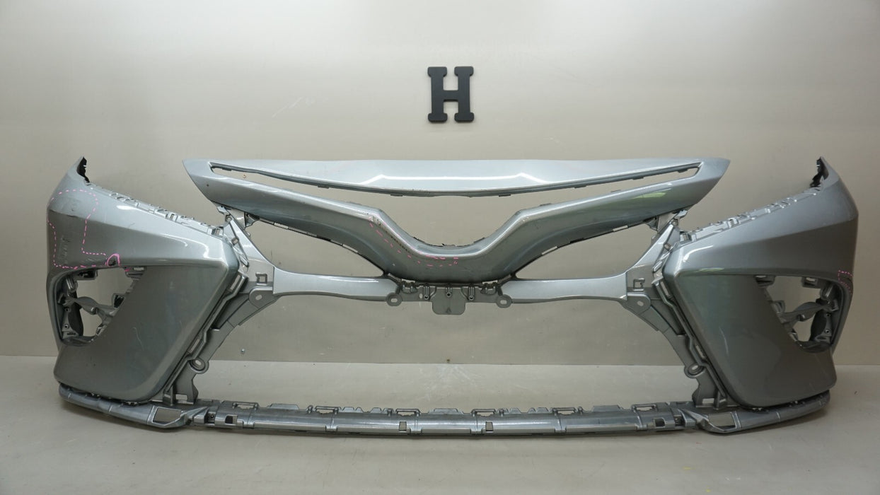 2018-2019 TOYOTA CAMRY SE XSE SEDAN FRONT BUMPER COVER PANEL OEM 52119-06E20