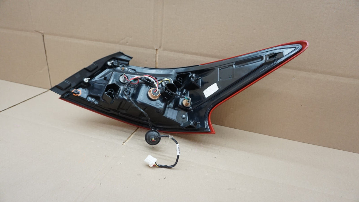 2016-2018 NISSAN ALTIMA REAR LEFT DRIVERS TAIL LIGHT OEM 16 17 18