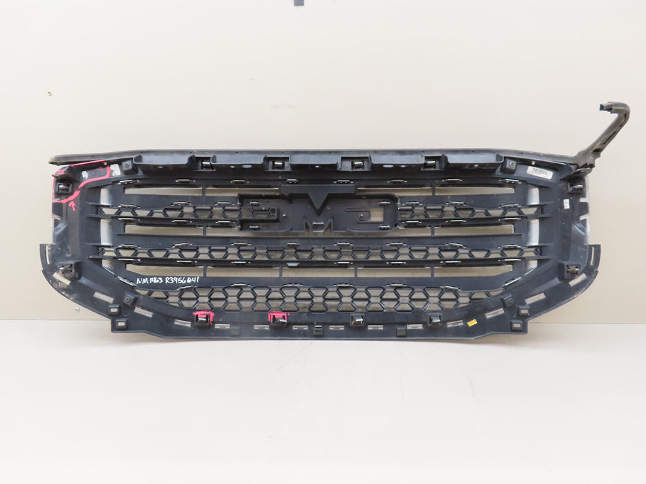 2017-2019 GMC ACADIA SLT SUV FRONT BUMPER GRILLE GRILL W/ EMBLEM OEM
