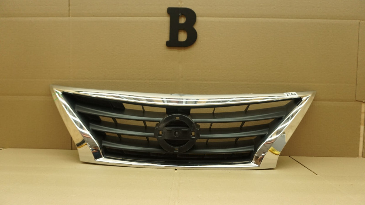 2015-2019 NISSAN VERSA FRONT UPPER RADIATOR GRILLE GRILL OEM 15 16 17 18 19