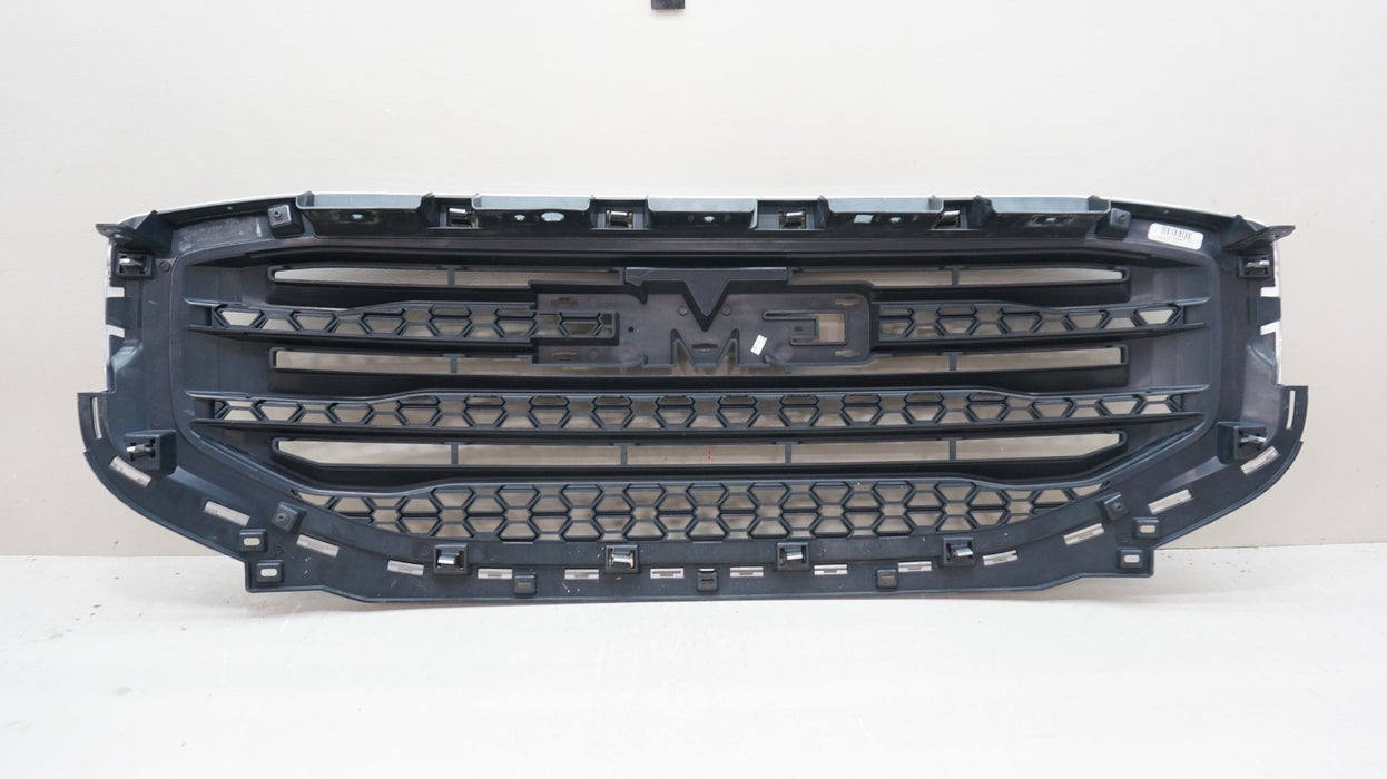 2017-2019 GMC ACADIA FRONT BUMPER RADIATOR GRILLE OEM 84378392