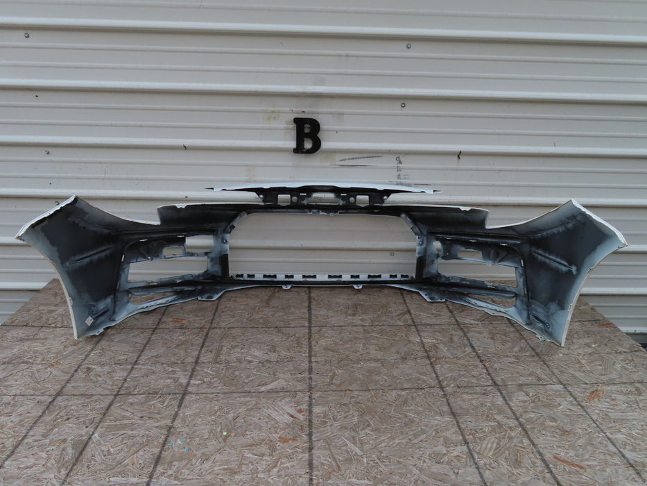 2019-2020 TOYOTA COROLLA SEDAN SE XSE FRONT BUMPER COVER OEM