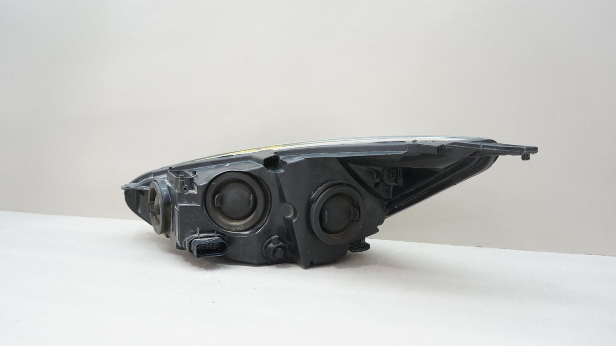 2015-2018 FORD FOCUS FRONT RIGHT SIDE HALOGEN HEADLIGHT OEM F1EB-13W029