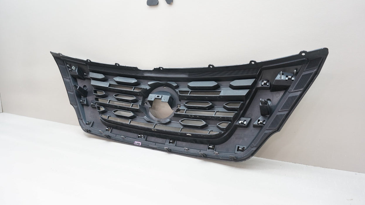 2017-2020 NISSAN PATHFINDER FRONT BUMPER RADIATOR GRILLE OEM 623109PF1A