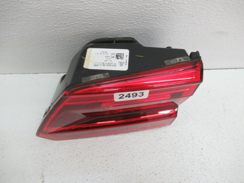 2018-2020 VW VOLKSWAGEN ATLAS REAR RIGHT PASSENGER SIDE INNER TAILLIGHT LAMP OEM