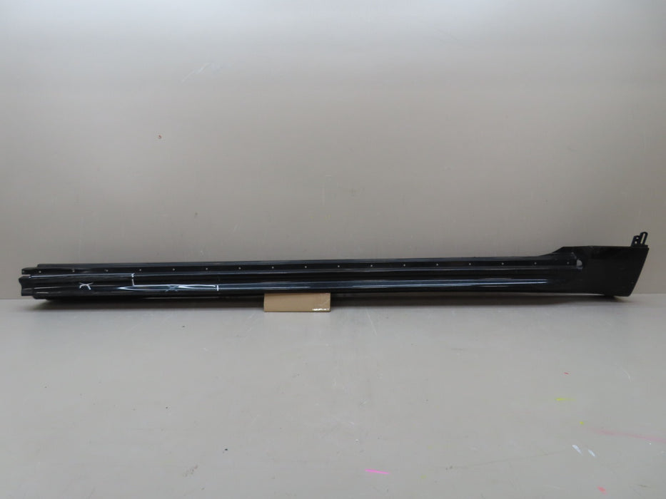 2016-2018 VOLVO XC90 RIGHT SIDE ROCKER SKIRT MOLDING COVER PANEL OEM 31395884