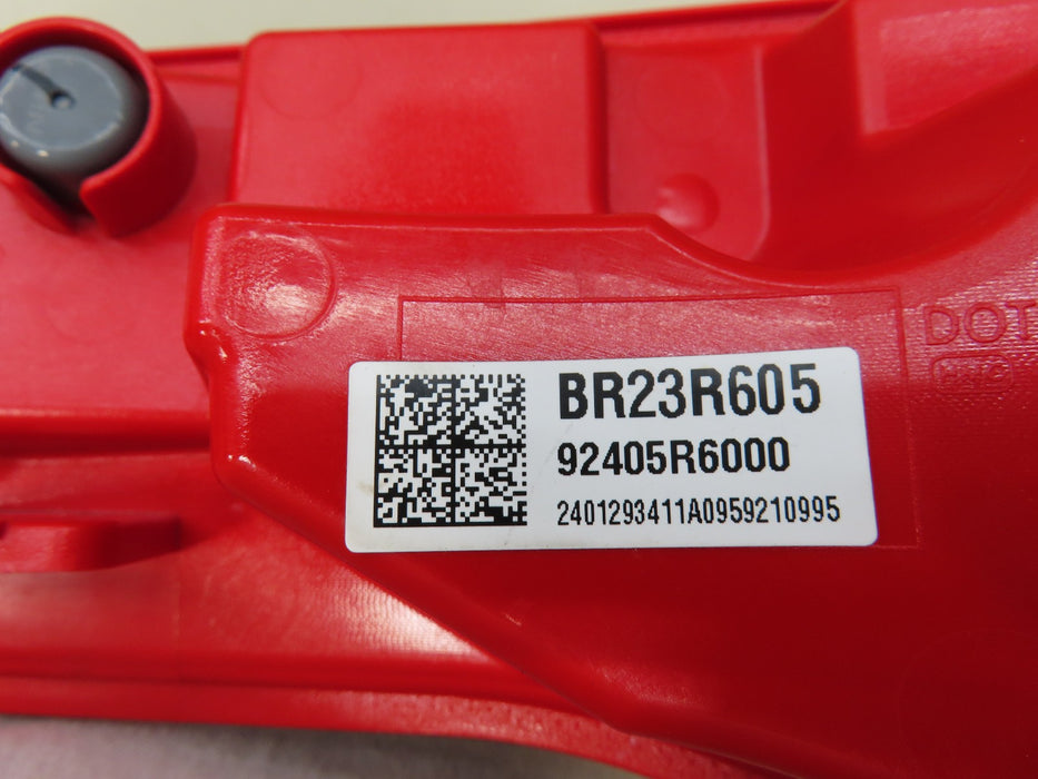 2024-2025 HYUNDAI SANTA FE REAR LEFT DRIVER SIDE LOWER INNER TAIL LIGHT OEM