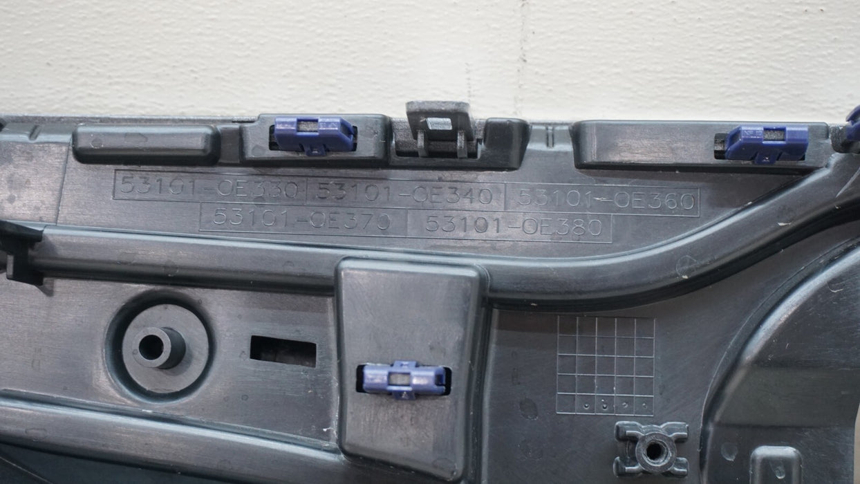 2020-2023 TOYOTA HIGHLANDER FRONT UPPER GRILLE OEM 531010E330