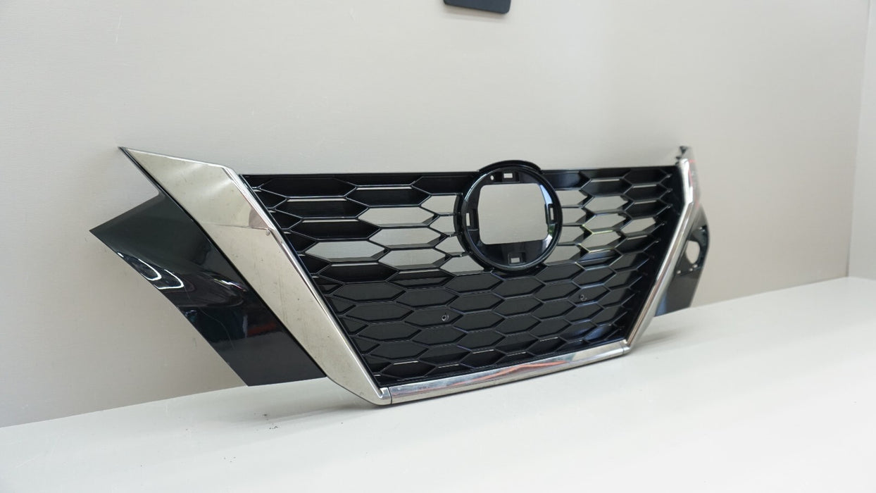 2020-2022 NISSAN SENTRA FRONT BUMPER RADIATOR GRILLE GRILL OEM 62310-6LB0A