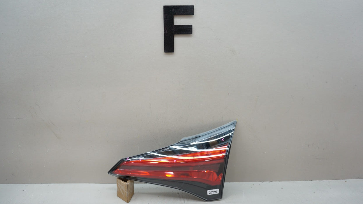 2016-2018 TOYOTA RAV-4 RAV4 REAR RIGHT PASSENGER SIDE INNER TAIL LIGHT OEM