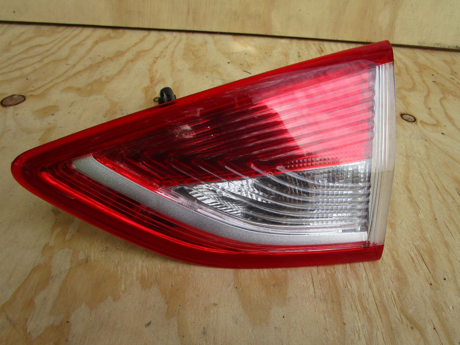 13 14 15 FORD ESCAPE REAR RIGHT TAIL LIGHT OEM