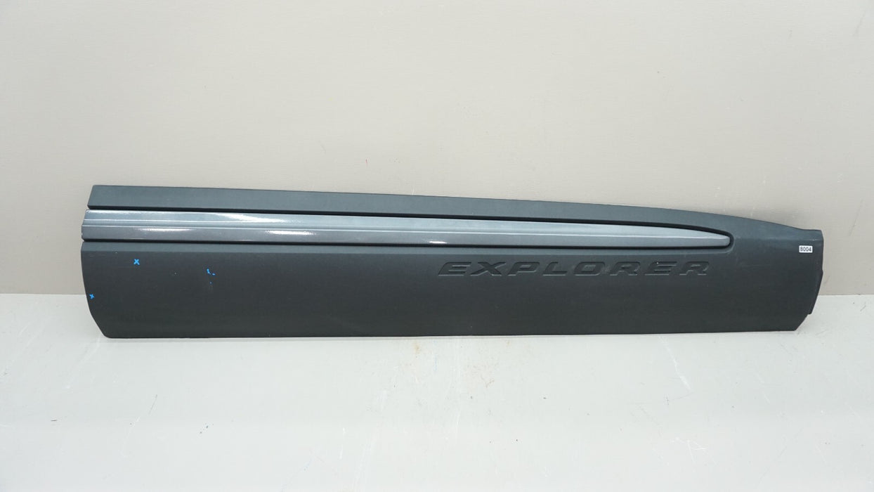 2020-2021 FORD EXPLORER FRONT RH RIGHT PASSENGER DOOR LOWER TRIM OEM LB5B-S20848