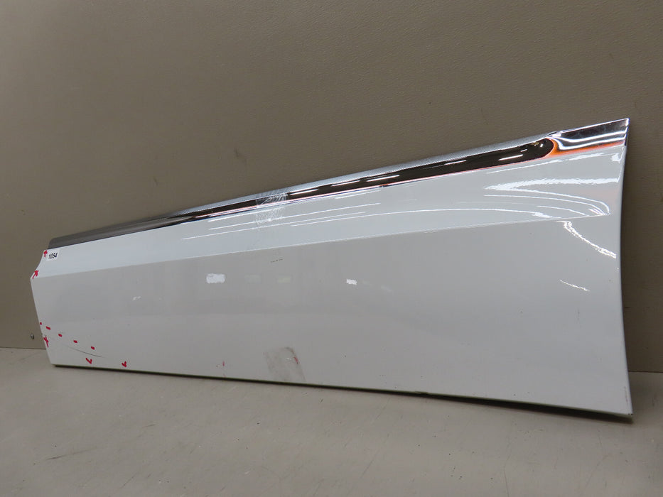 2018-2025 VOLKSWAGEN ATLAS REAR LEFT DRIVER SIDE LOWER DOOR MOLDING OEM