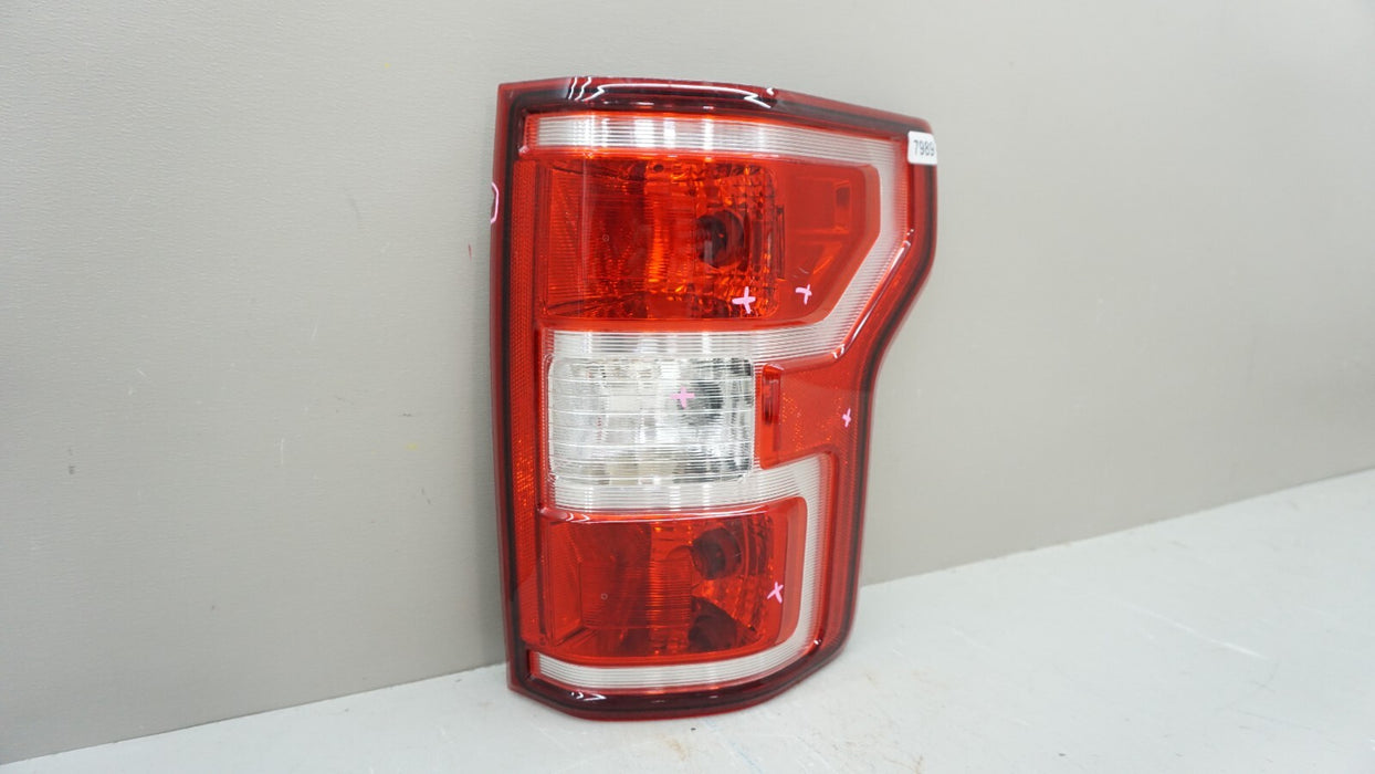 2018-2020 FORD F150 F-150 REAR RIGHT PASSENGER SIDE TAIL LIGHT OEM