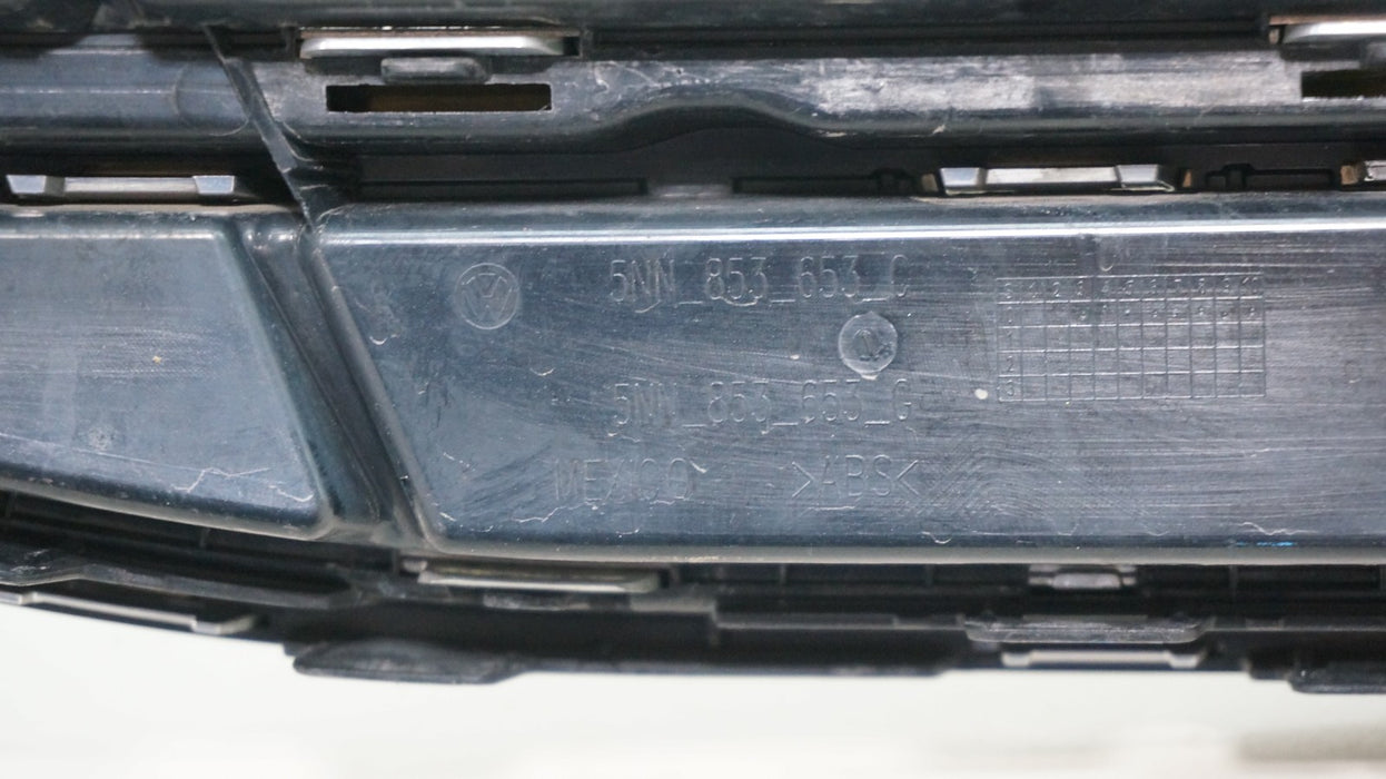 2022-2024 VOLKSWAGEN TIGUAN FRONT BUMPER RADIATOR GRILLE OEM