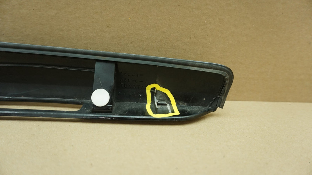 2007-2009 TOYOTA CAMRY GARNISH TAILGATE TRIM MOLDING OEM 76801-06120 07 08 09