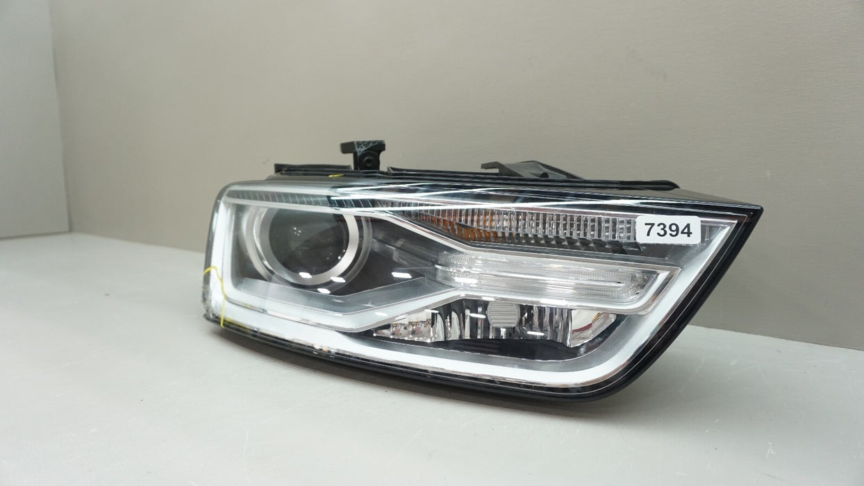 2016-2018 AUDI Q3 RIGHT PASSENGER SIDE XENON HEADLIGHT HEADLAMP W/O BALLAST OEM