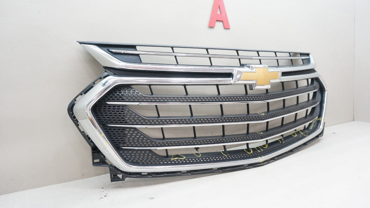 2018-2021 CHEVROLET TRAVERSE FRONT BUMPER RADIATOR GRILLE OEM 84344488 *DAMAGED*
