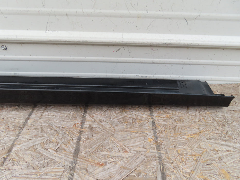 2018 2019 HYUNDAI SONATA RIGHT PASSENGER SIDE ROCKER PANEL COVER OEM 87752C2500
