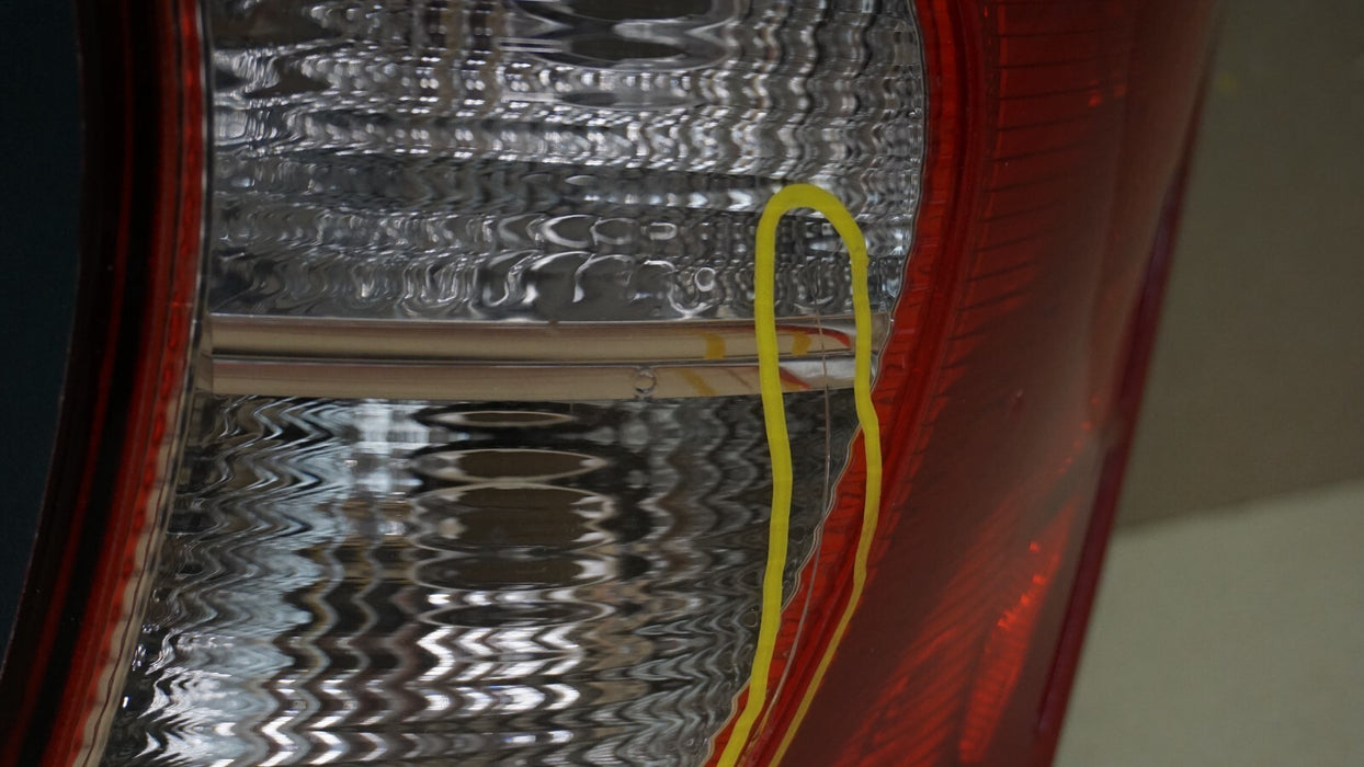 2014-2019 NISSAN NOTE REAR RH RIGHT PASSENGERS TAIL LIGHT OEM 265503WC0A