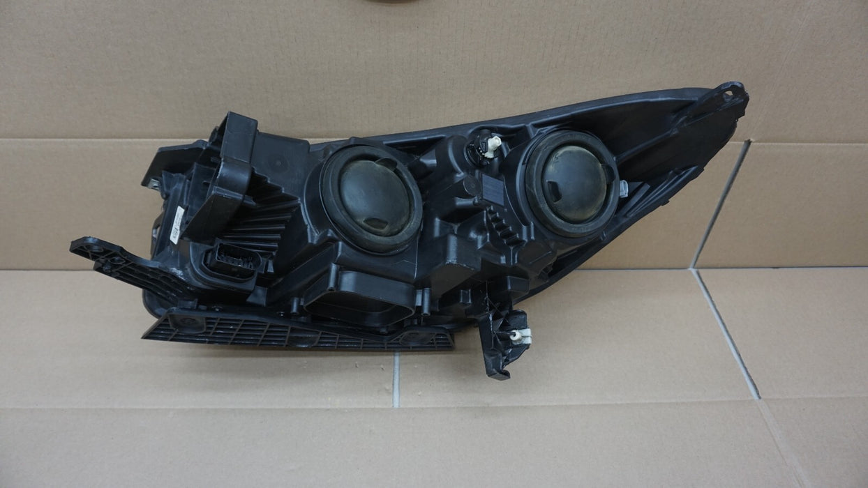 2017 2018 2019 FORD ESCAPE FRONT RIGHT PASSENGER SIDE HEADLIGHT HALOGEN OEM