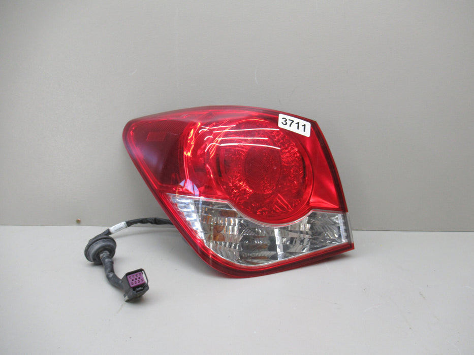 2011-2015 CHEVROLET CRUZE LEFT DRIVERS SIDE TAIL LIGHT LAMP OEM