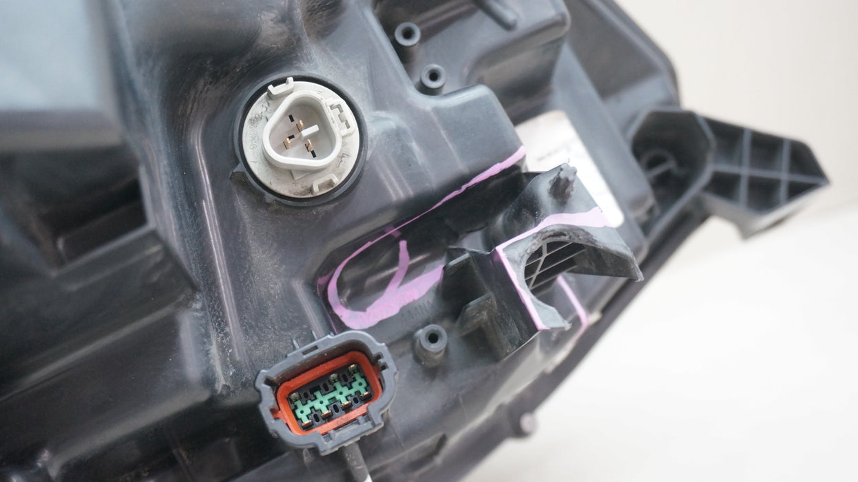 2017-2020 NISSAN ROGUE FRONT LEFT DRIVER SIDE LED HEADLIGHT OEM