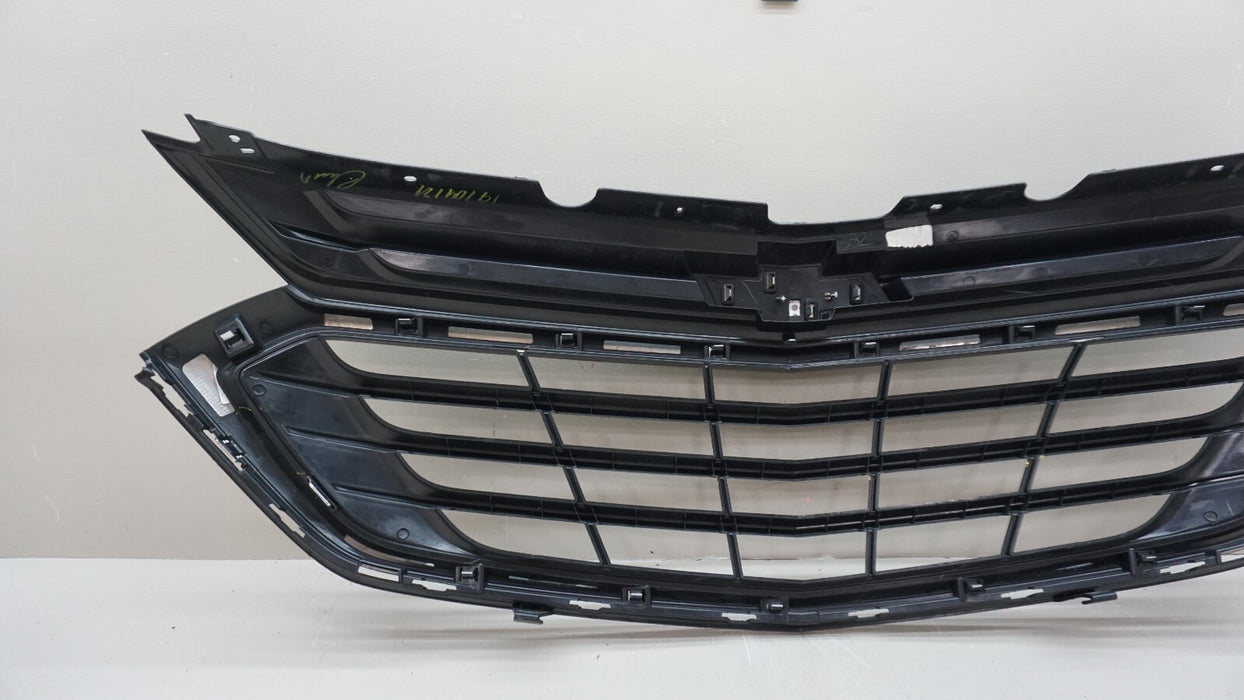 2018-2021 CHEVROLET EQUINOX FRONT BUMPER GRILLE GRILL W/ EMBLEM OEM 84150736