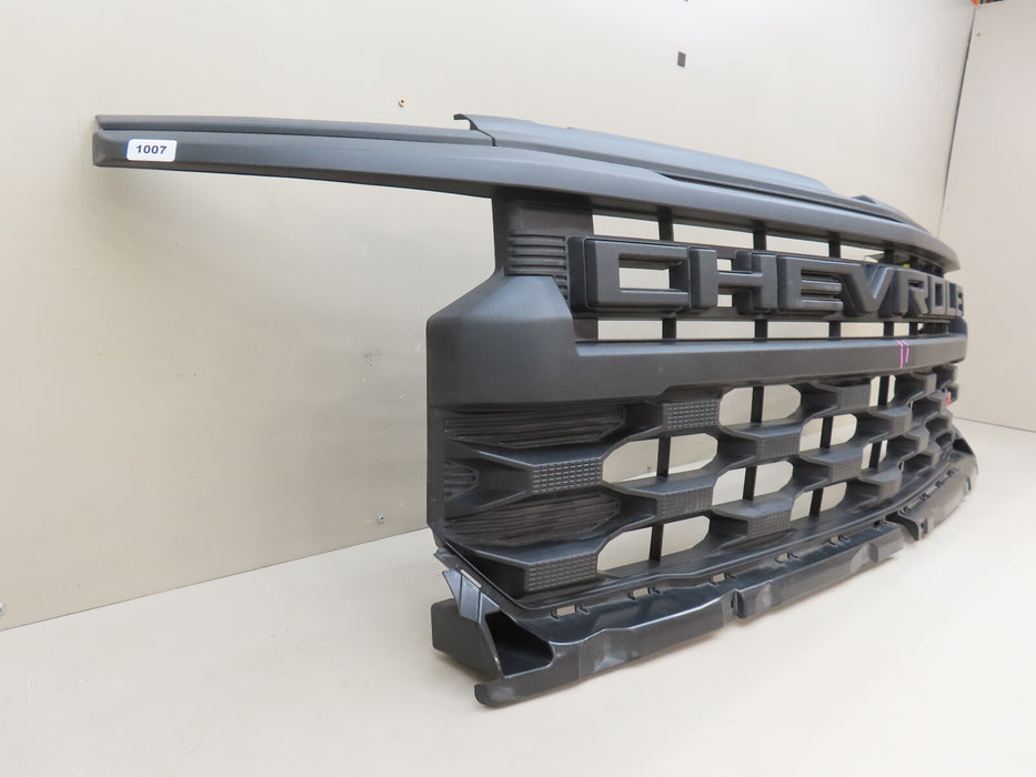 2022-2023 CHEVROLET SIVERADO Z71 FRONT RADIATOR GRILL GRILLE OEM