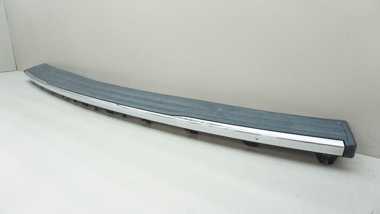2015-2020 CHEVROLET TAHOE GMC YUKON REAR BUMPER STEP PLATE COVER OEM 29936468