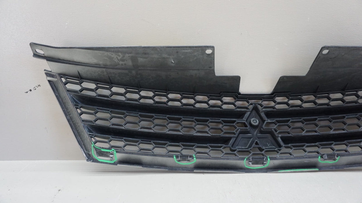 2007-2009 MITSUBISHI OUTLANDER FRONT BUMPER RADIATOR GRILLE GRILL OEM 7450A035