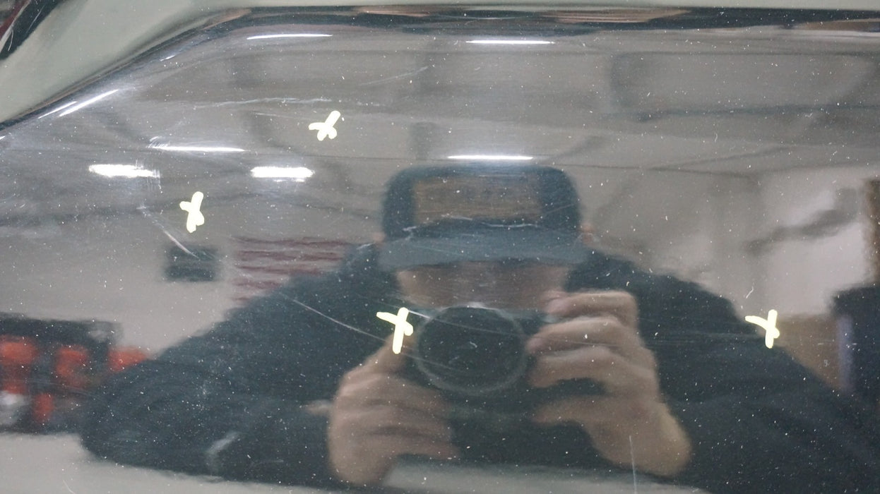 2019-2024 CHEVROLET SILVERADO 1500 REAR UPPER TAIL GATE OEM