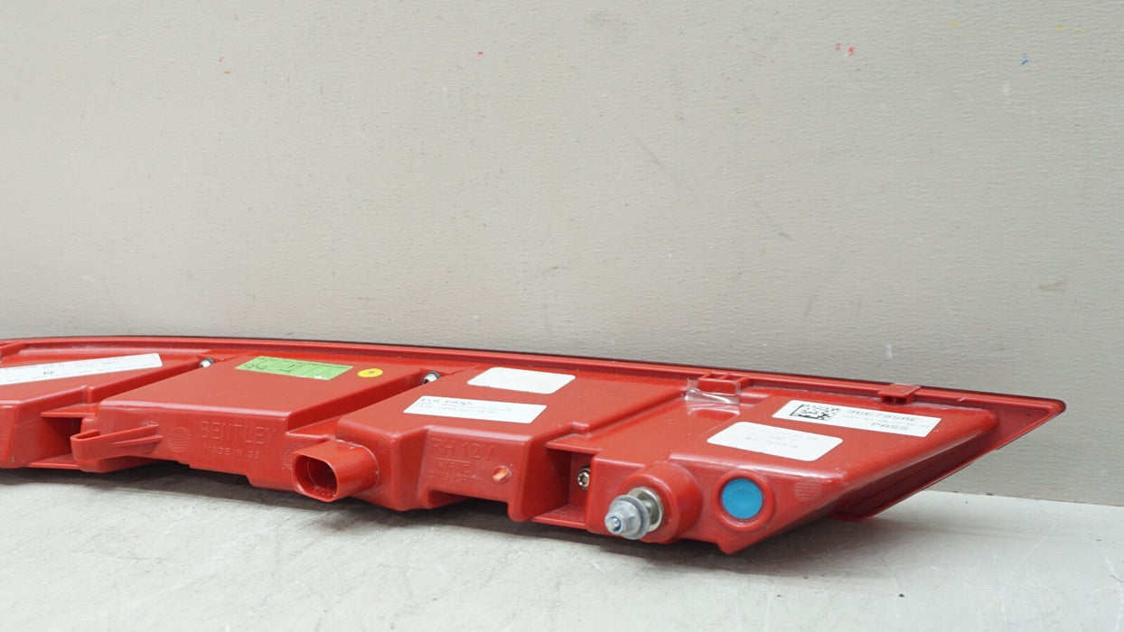 *MINT* 2017-2021 BENTLEY BENTAYGA REAR RIGHT SIDE LED TAIL LIGHT OEM 36A945308E
