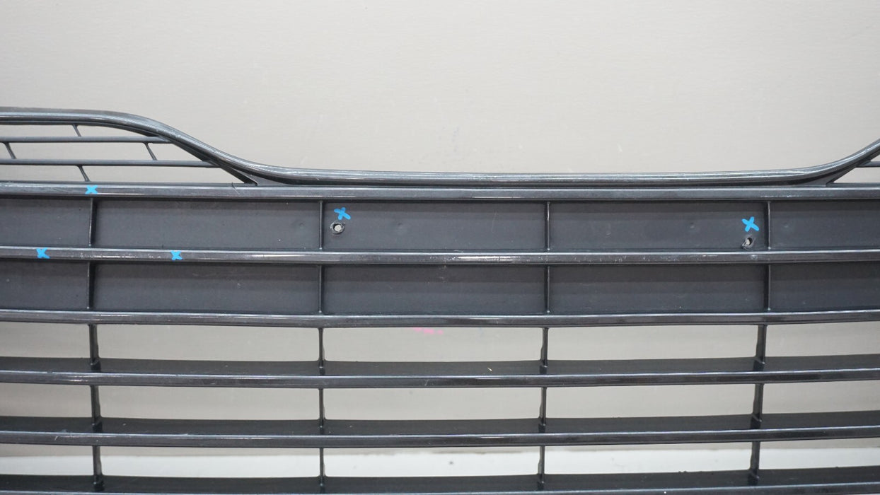 2018-2020 TOYOTA CAMRY FRONT LOWER RADIATOR GRILLE 53113-06010 OEM 18 19 20
