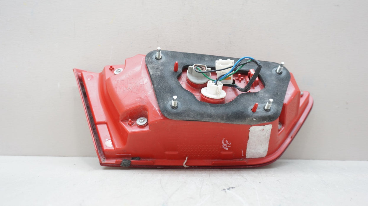 2016-2020 KIA OPTIMA REAR RIGHT PASSENGER SIDE INNER TAIL LIGHT OEM