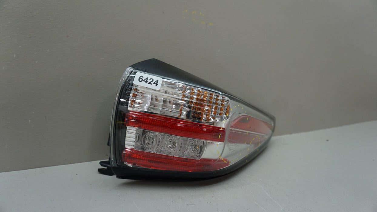 2015-2018 NISSAN MURANO REAR RH RIGHT PASSENGER SIDE TAIL LIGHT OEM