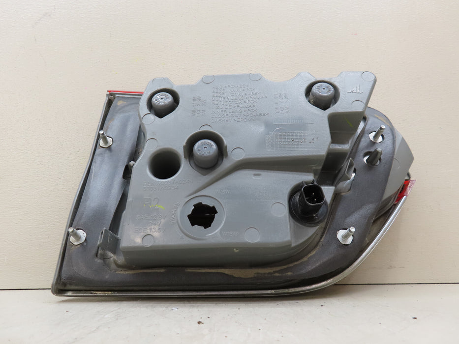 2014-2018 JEEP GRAND CHEROKEE REAR RIGHT PASSENGER INNER TAIL LIGHT OEM