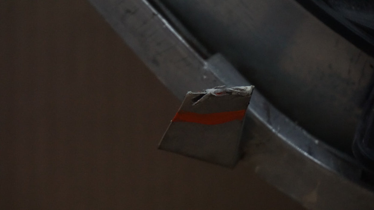 2013-2019 FORD TAURUS FRONT BUMPER RADIATOR GRILLE OEM