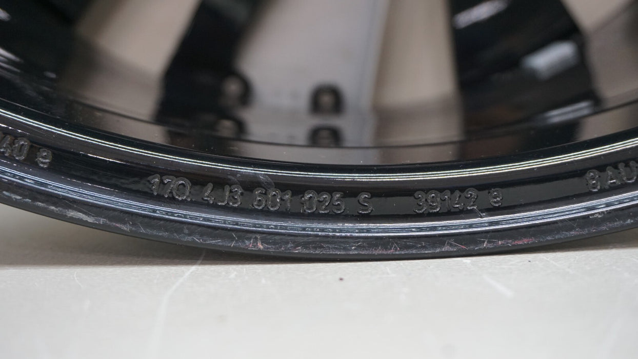 2022-2023 AUDI E-TRON GT RS 21"  ALLOY RIM OEM 4J3601025J
