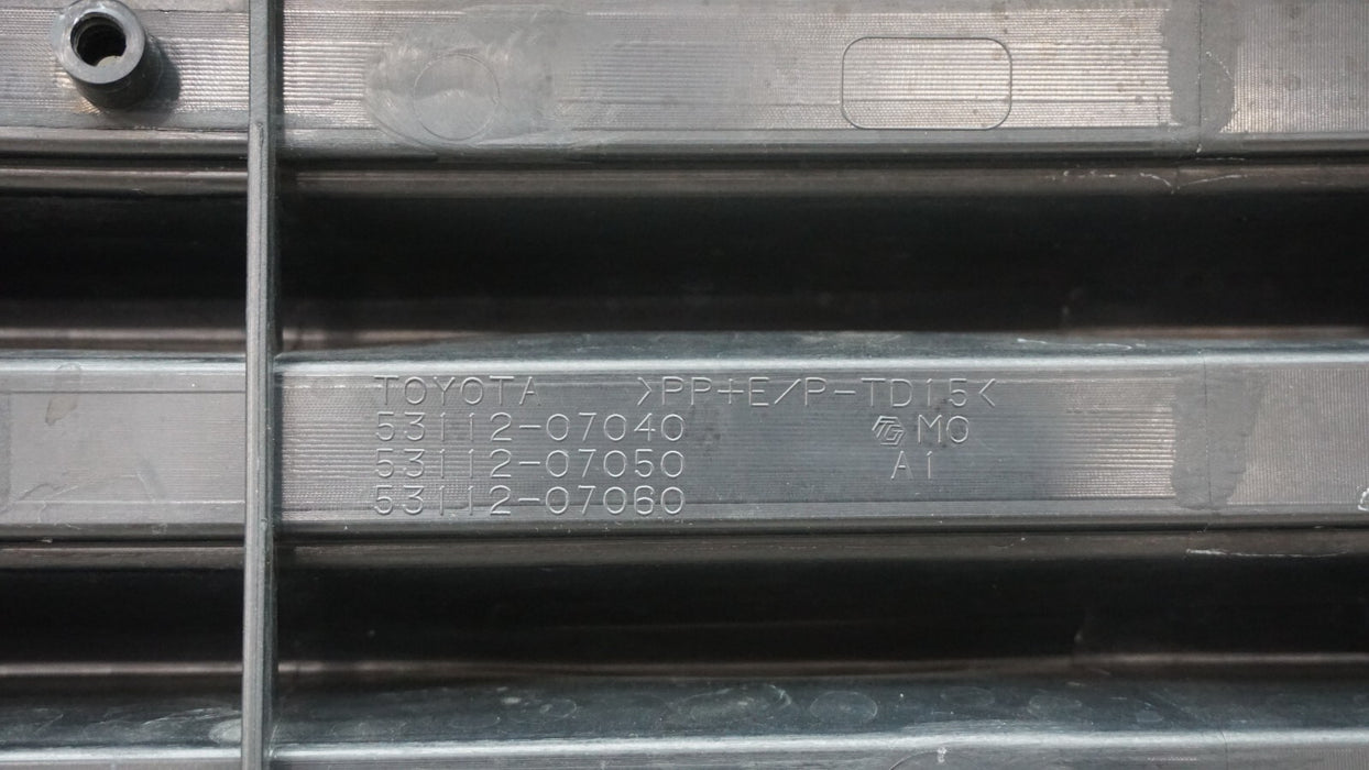 2016-2018 TOYOTA AVALON FRONT LOWER RADIATOR GRILLE GRILL 53112-07040 OEM