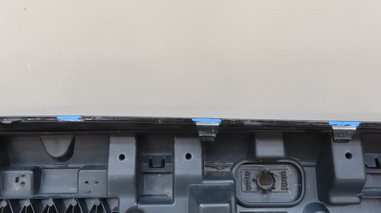 2017-2019 LAND ROVER DISCOVERY REAR LOWER BUMPER COVER OEM