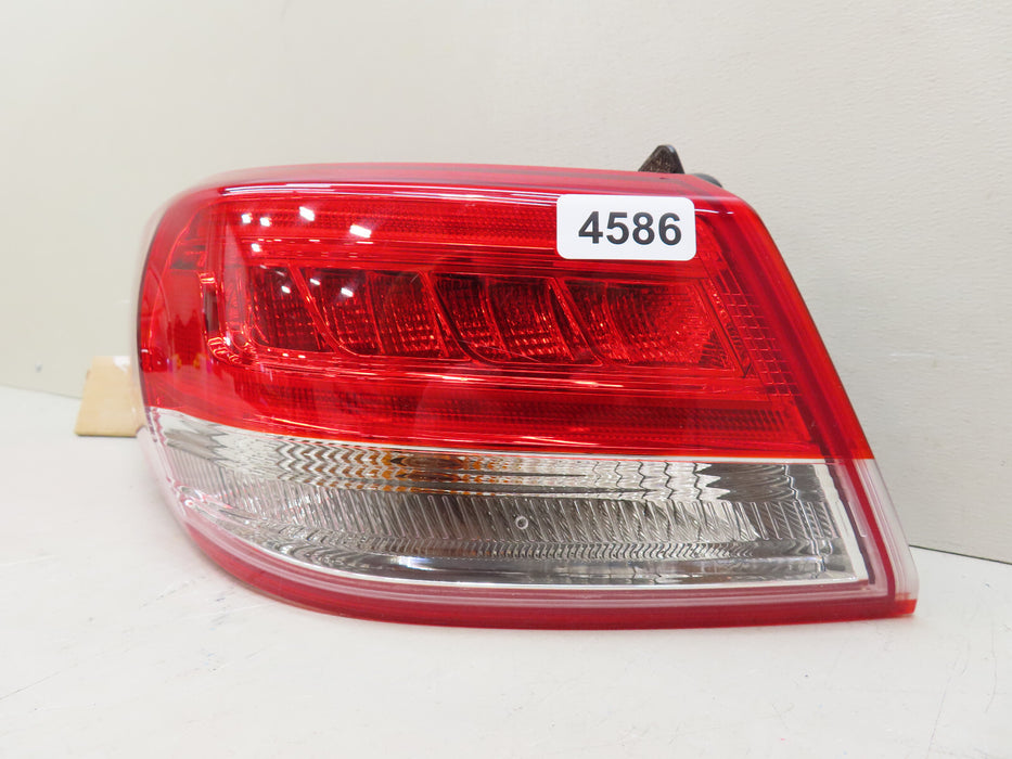 2016-2020 KIA OPTIMA REAR LEFT DRIVER SIDE OUTER TAIL LIGHT OEM 92401-D4