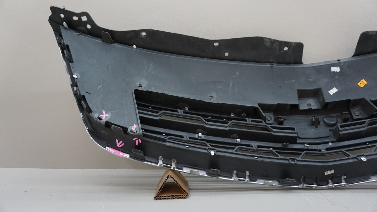2013-2017 CHEVROLET TRAVERSE FRONT UPPER GRILLE 20988633 OEM