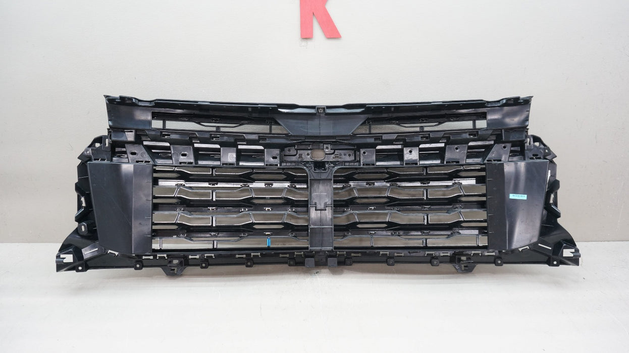 2024-2025 CHEVROLET TRAVERSE FRONT RADIATOR GRILLE GRILL 26414612 OEM