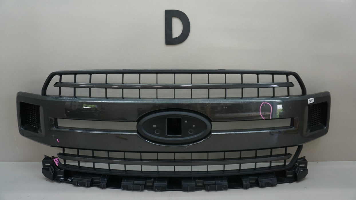 2018-2020 FORD F-150 XLT FRONT BUMPER RADIATOR GRILLE MOLDING OEM JL34-8200