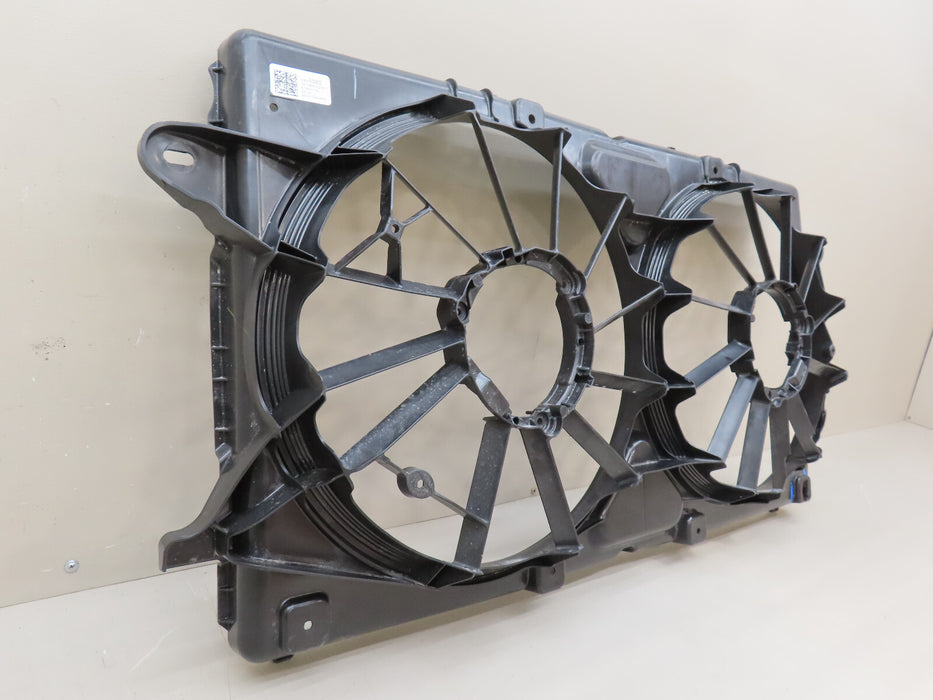 2019 2020 CHEVROLET/GMC SILVERADO-SIERRA 1500 FRONT ENGINE COOLING FAN OEM