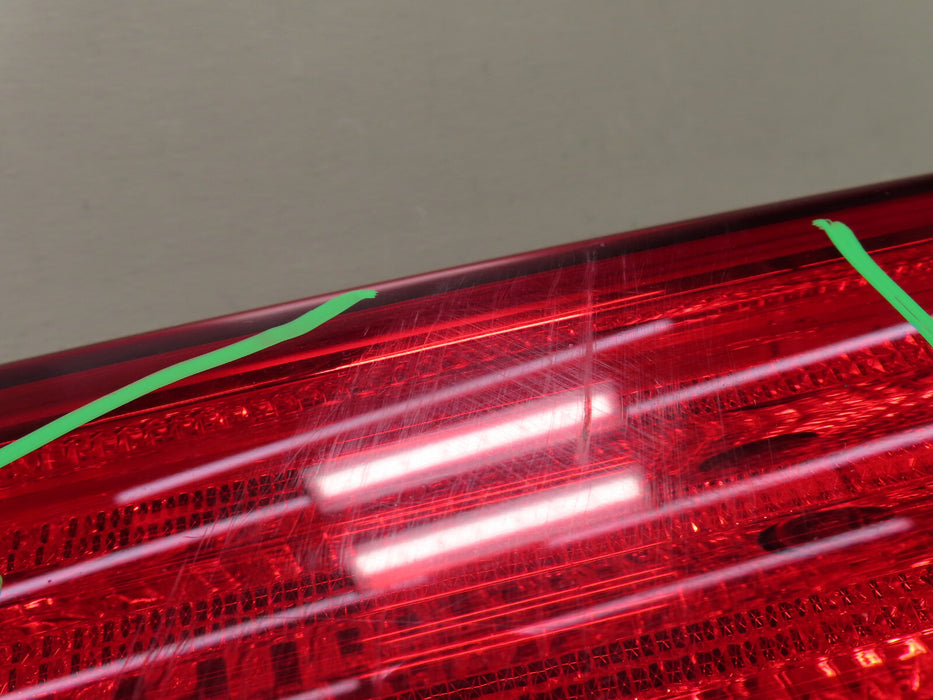 2009-2010 HYUNDAI SONATA RH RIGHT PASSENGER INNER LID TAILLIGHT TAIL LIGHT OEM