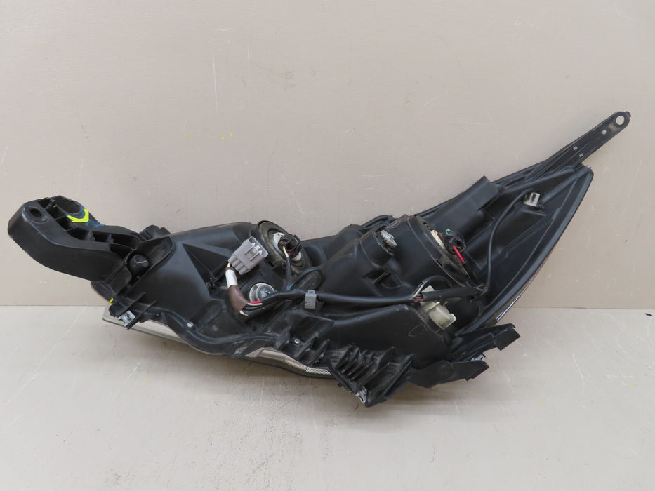 2015-2017 SUBARU LEGACY OUTBACK FRONT RIGHT PASSENGER HEADLIGHT LAMP HALOGEN OEM